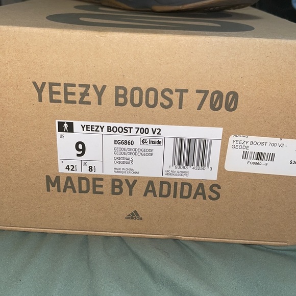 Yeezy Boost v2 Geode - Picture 6 of 6